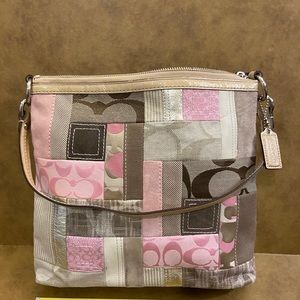 Coach 10” Shoulder bag -Like New!